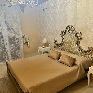 Temptation Airport Fontanarossa Shared House With Several Italia